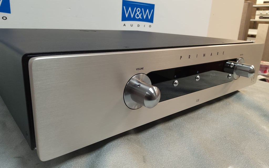 Primare i32