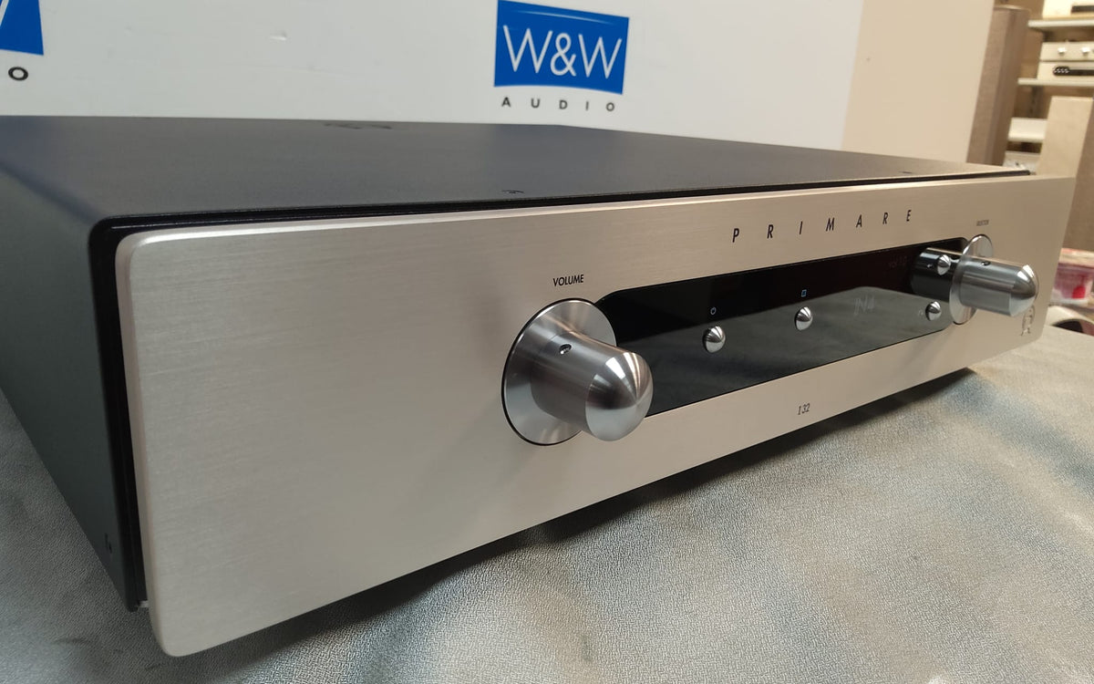 Primare i32