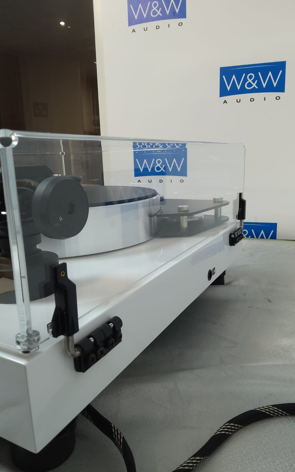 Pro-Ject Tension 10