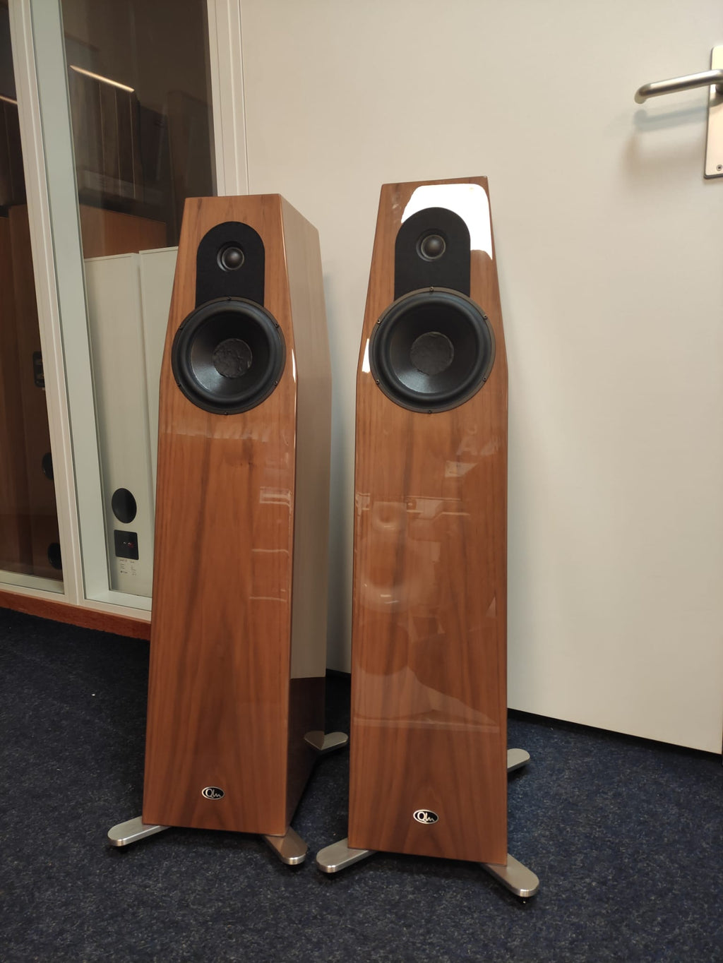 QLN Prestige Three