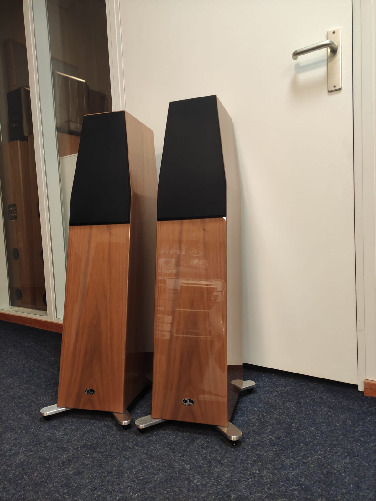 QLN Prestige Three