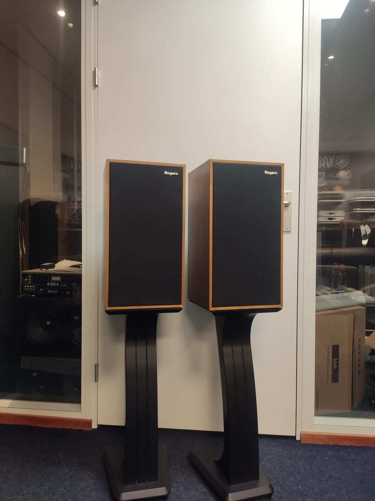 Rogers LS6 2p