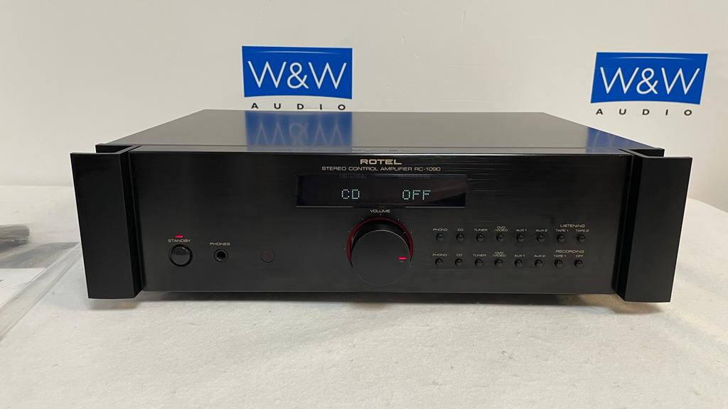Rotel RC-1090 black