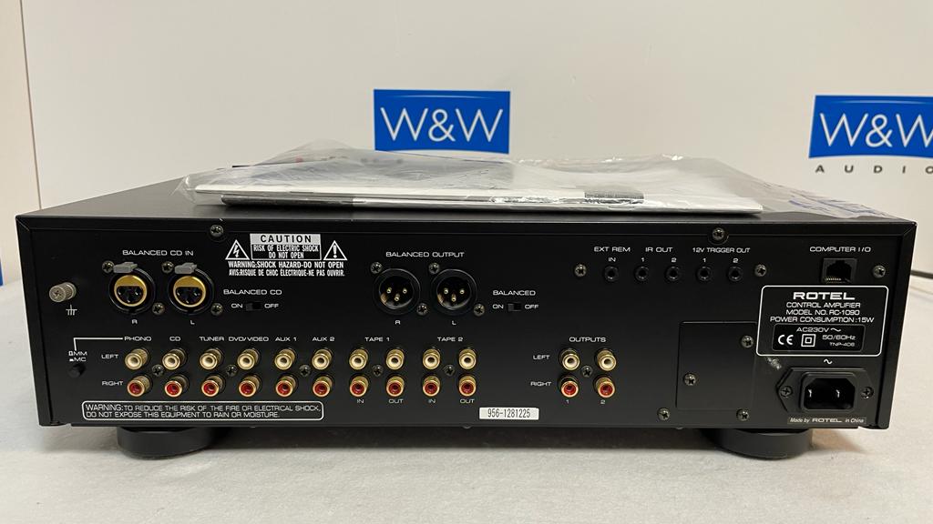 Rotel RC-1090 silver