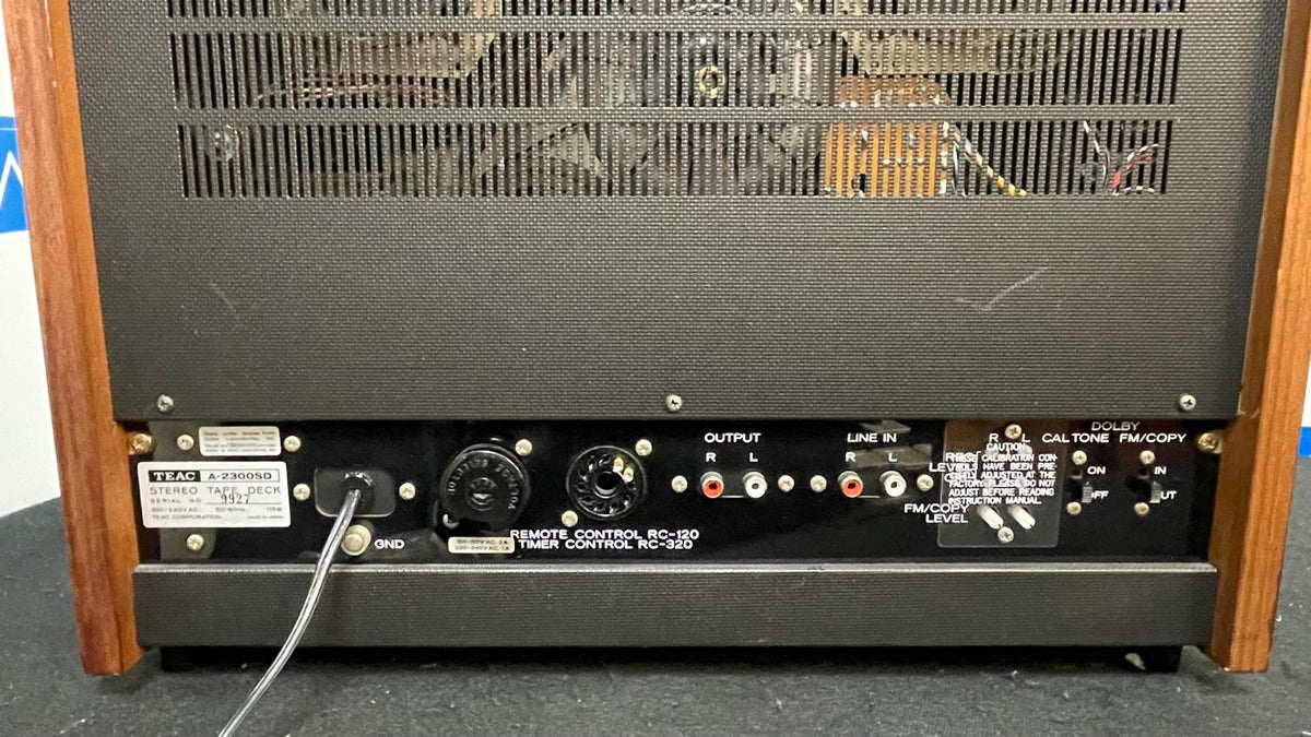 Teac A-2300SD