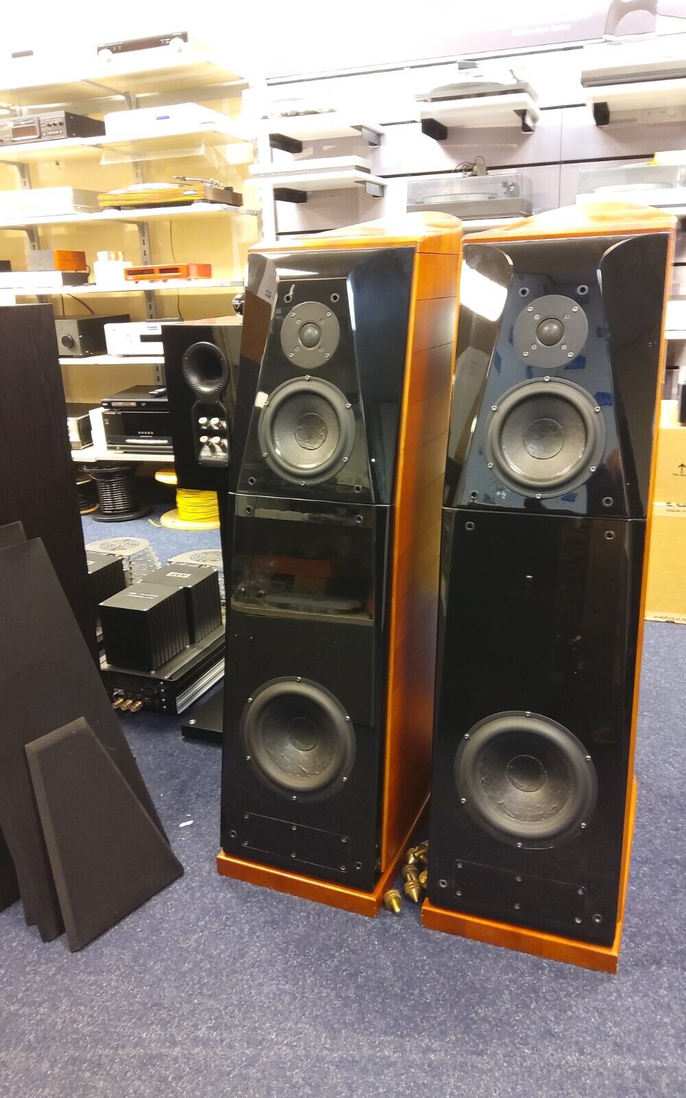 Usher Audio Dancer CP-8571