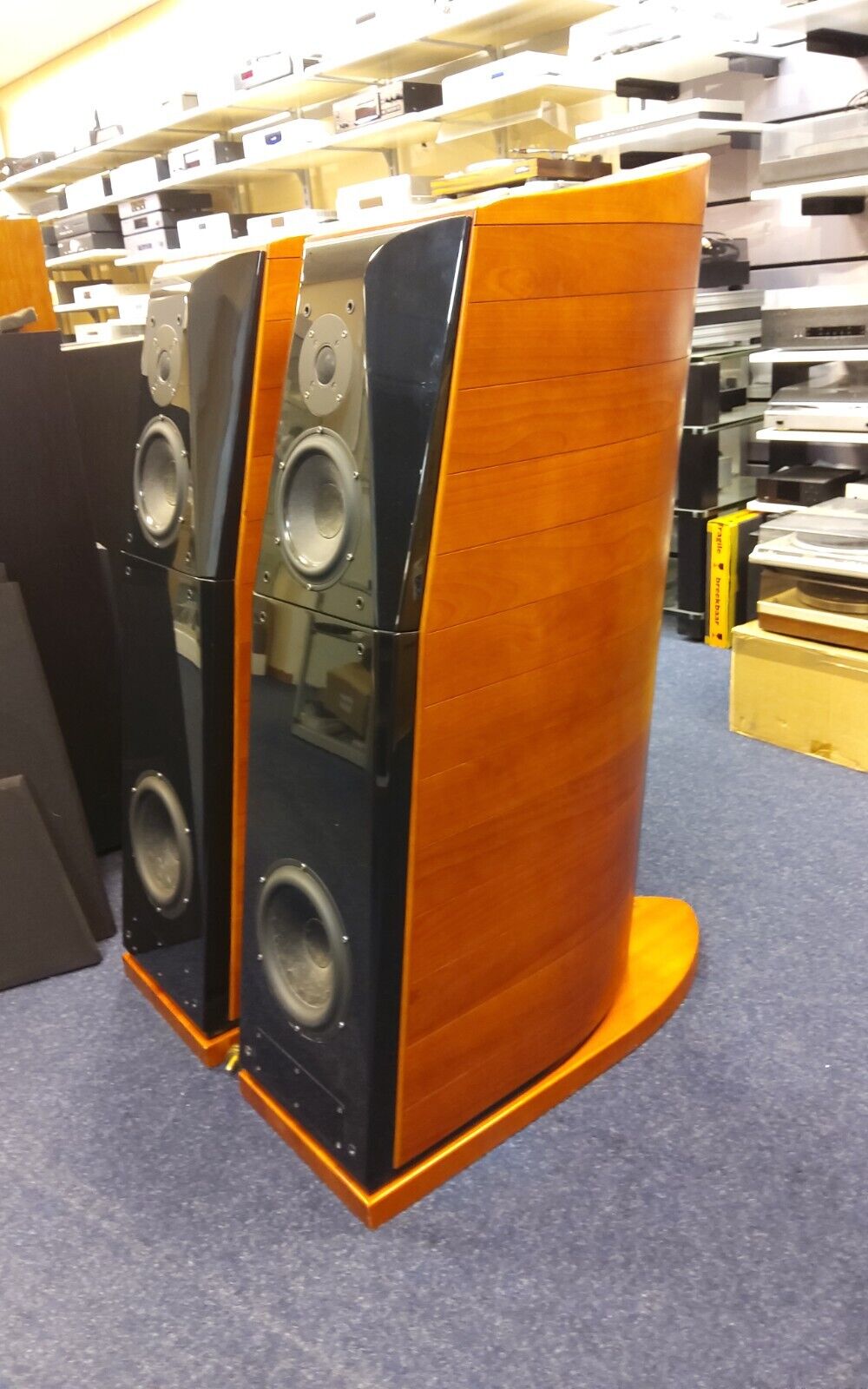 Usher Audio Dancer CP-8571