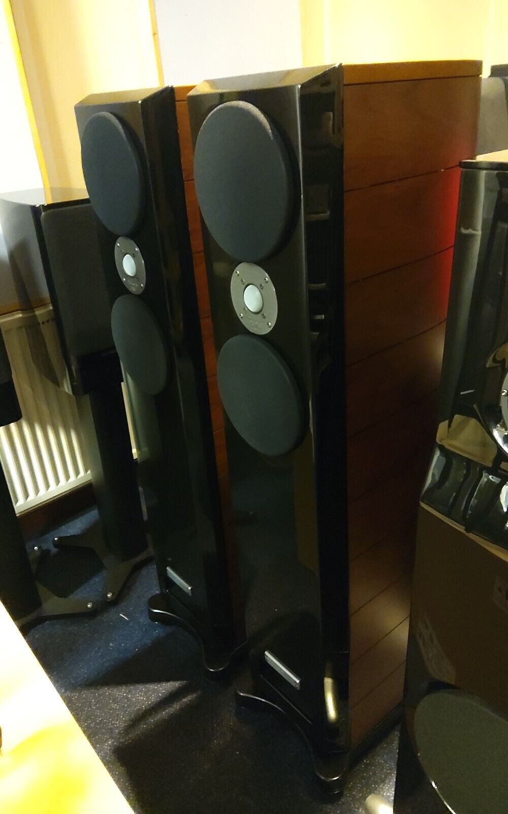 Usher Audio Dancer Mini-Two Diamond DMD