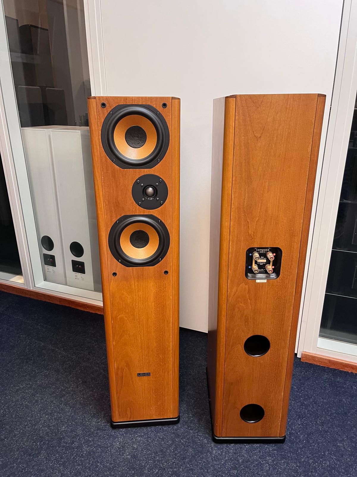 Usher M-700 mkII