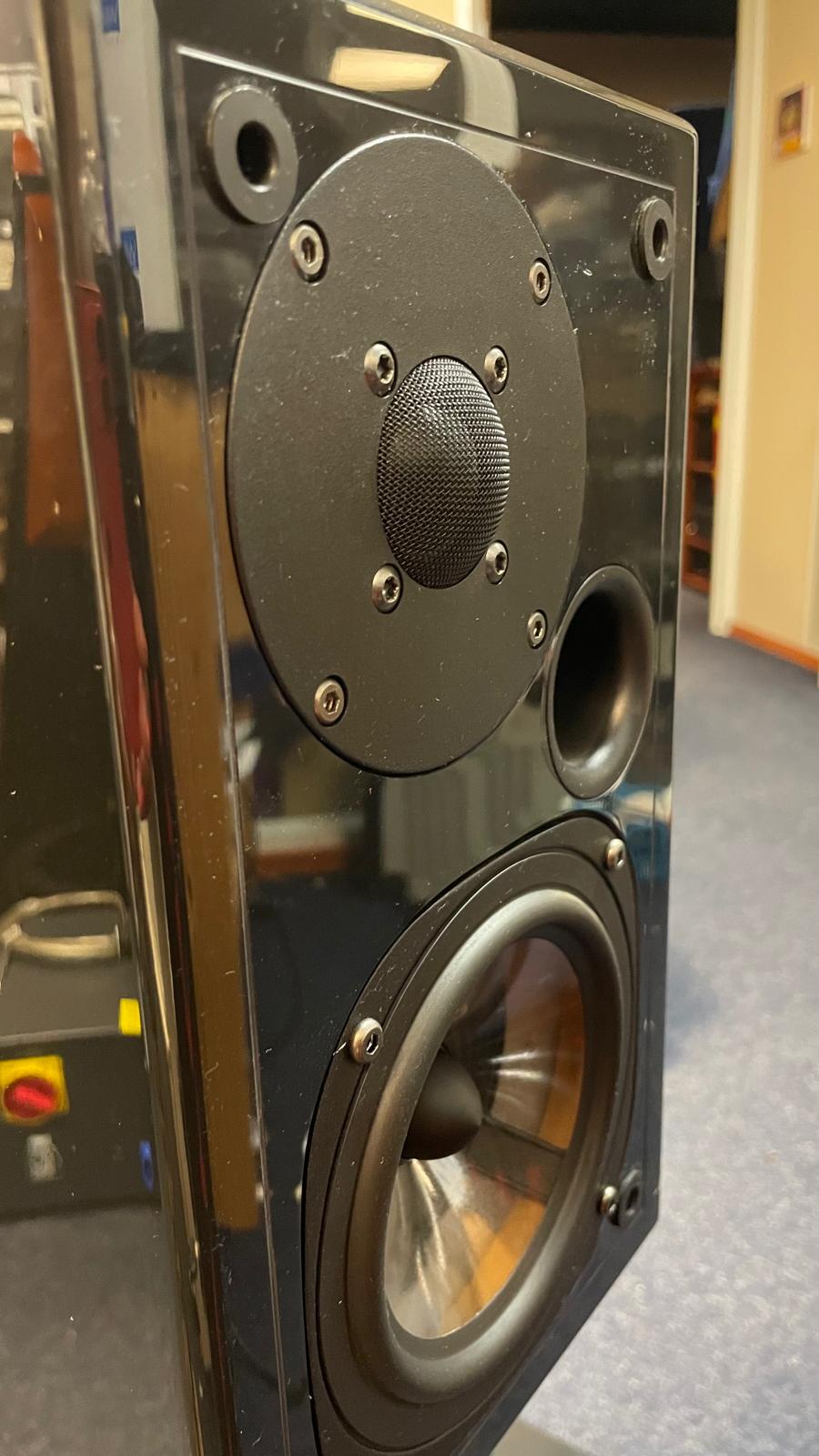 Usher S-520