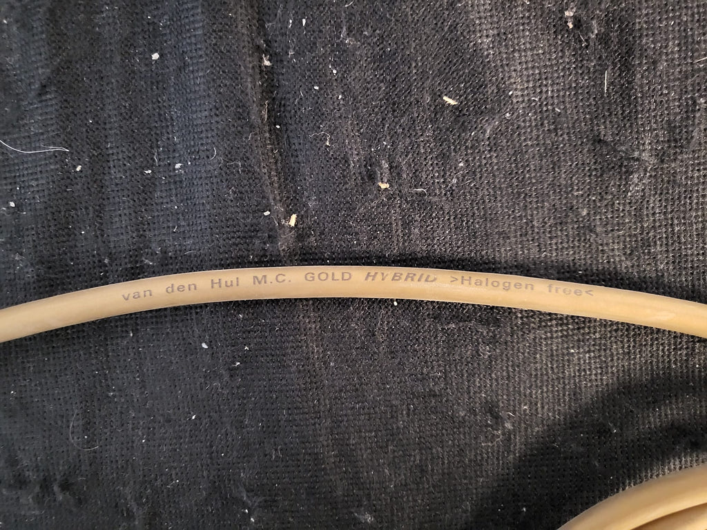 Van den Hul M.C. GOLD HYBRID