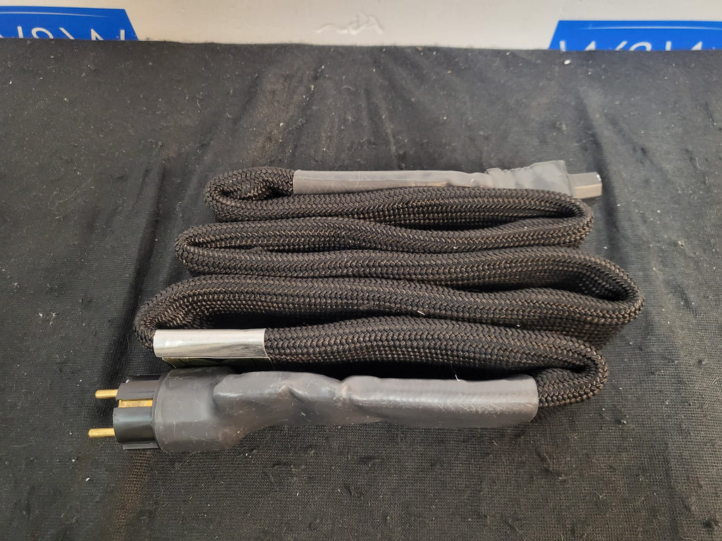 Verastarr Grand Illusion power cable