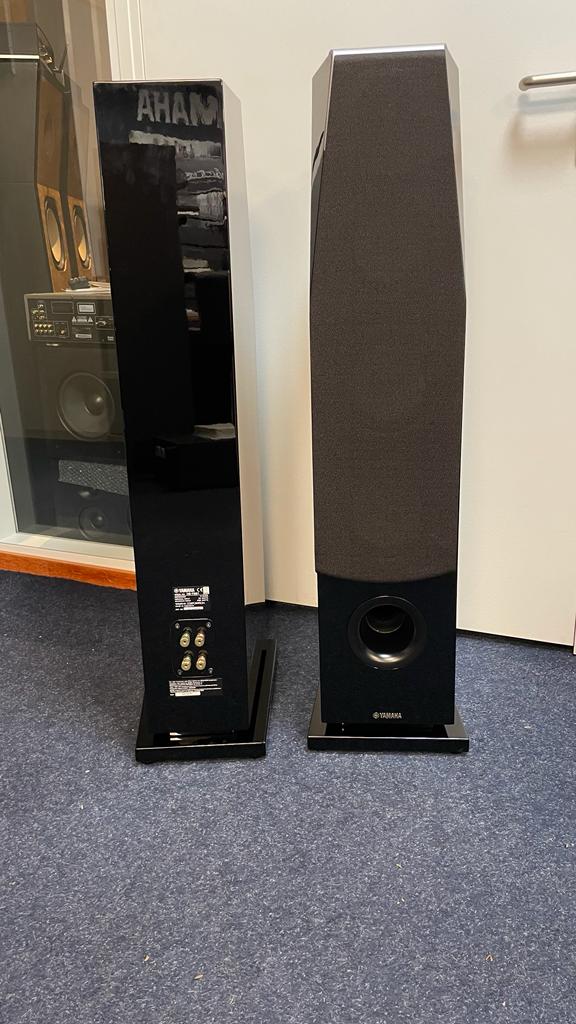 Yamaha NS-F901