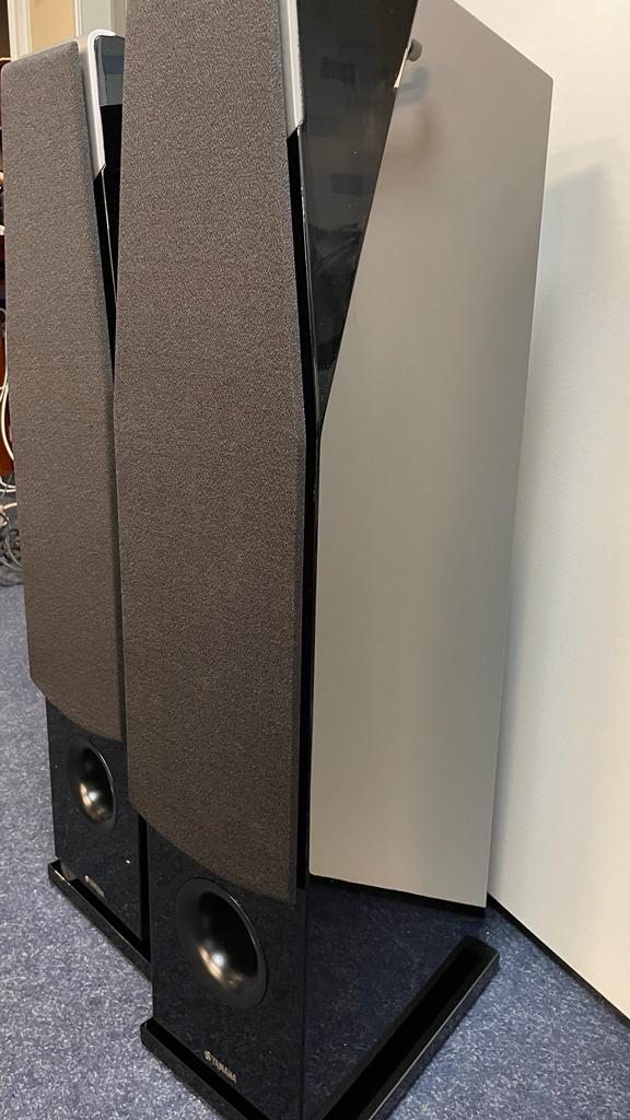 Yamaha NS-F901